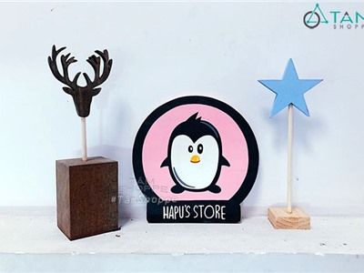Bảng gỗ tên Shop chụp hình sản phẩm HAPU'S STORE cao 15cm