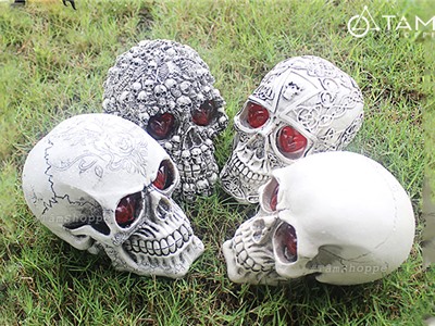 Mô hình đầu lâu hộp sọ trang trí mắt đèn Led trái tim đổi màu HLW-ĐLHS-02