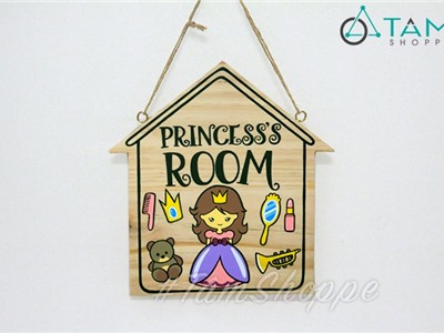 Bảng gỗ treo cửa hình ngôi nhà PRINCESS ROOM