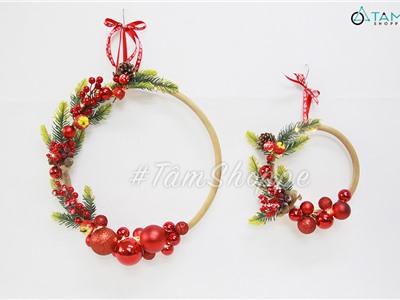 Vòng nguyệt quế Noel nửa vòng mây lá PE châu đỏ ĐK30-40cm (Có đèn Led) VNGQ-X-36