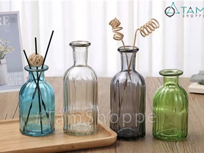Lọ hoa thủy tinh trong suốt cổ cao sọc nhiều màu LHTT-54