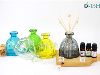 Lọ hoa thủy tinh trong suốt chụp bí 6 mùi nhiều màu LHTT-68