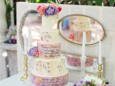 15 chiếc bánh cưới độc đáo với hoạ tiết chữ viết tay