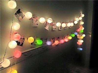 Trang trí nhà lung linh với đèn cotton ball đang nổi như cồn
