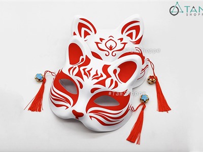 Mặt nạ mèo Nhật 2 tua rua đỏ in họa tiết ngẫu nhiên HLW-MN-85-1