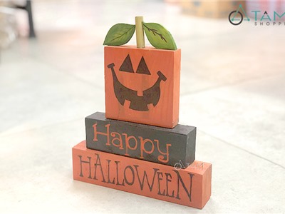 Tháp chữ Happy Halloween gỗ 3 tầng