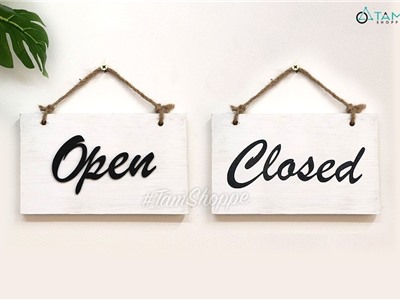 Bảng treo cửa hai mặt Open Closed trắng đen đơn giản