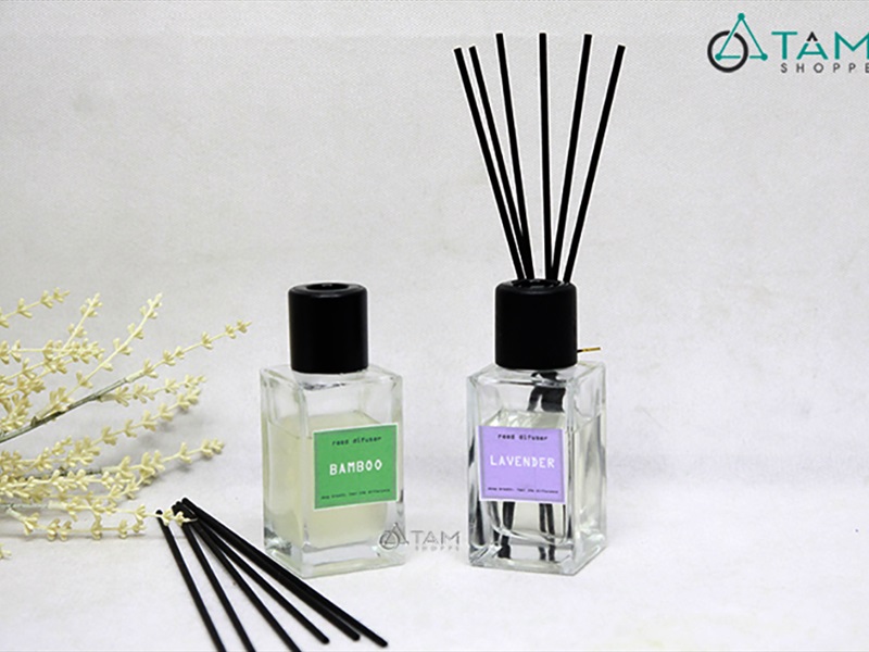 Bộ tinh dầu tự khuếch tán que đen lọ cao đơn giản 100ml