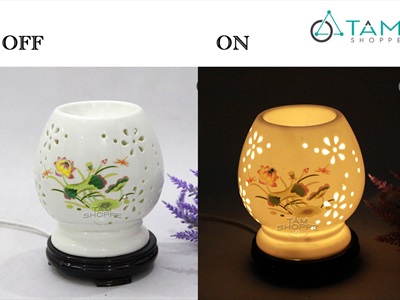 Đèn xông tinh dầu gốm trắng mai cao in họa tiết [Tặng bóng đèn] DXTDD-GOM-MCIHT