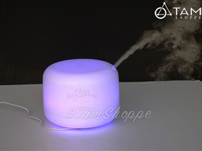 Máy khuếch tán tinh dầu Trụ lùn trắng phun khói siêu âm [Có remote -Tặng tinh dầu] MKTTD-24