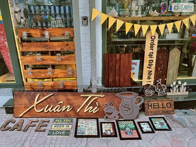 Bộ bảng hiệu gỗ, chữ gỗ, tranh gỗ decor quán cafe Xuân Thì [Nhận thi công] CC-QUANCAFE-01