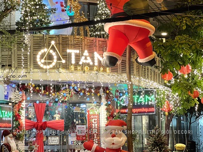 [ORDER 4-6 tuần] Mô hình ông già noel leo tường cao 2-3m bơm hơi tự động [Vải dày - Bơm xịn] BOMHOI-X-03