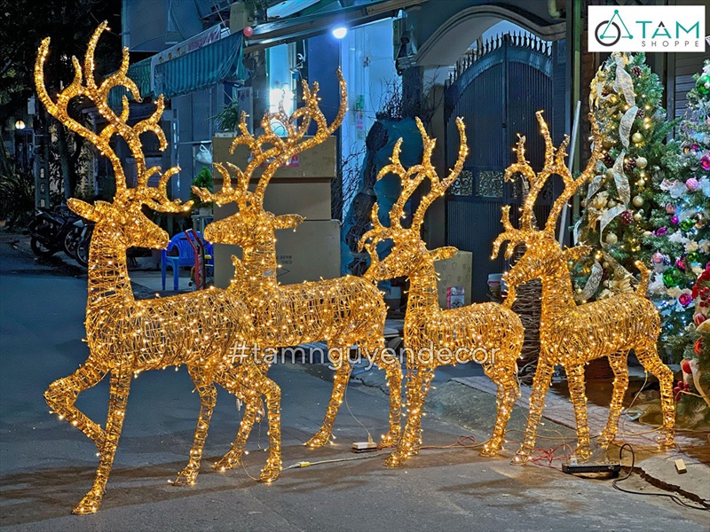 [ORDER 5-10 ngày] Mô hình tuần lộc thép quấn đèn Led dây bố kim tuyến vàng Gold cỡ lớn [Dáng đẹp - tỉ mỉ] TCV-TLOC-05