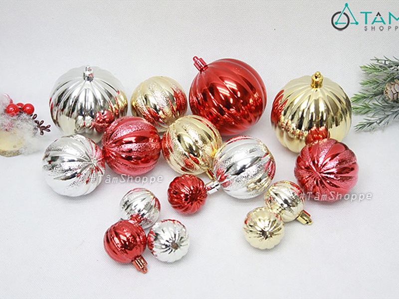 Trái châu Noel múi dọc đủ màu, đủ cỡ [ĐK 4-10cm - bắt sáng] TRAICHAU-37