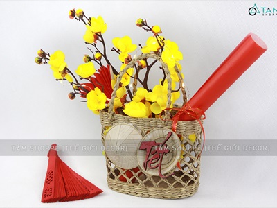Tiểu cảnh Tết giỏ cói 2 nón chữ Tết giấy đỏ C28cm TCĐB-TET-02