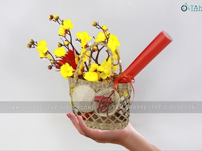 Tiểu cảnh Tết giỏ cói 2 nón chữ Tết giấy đỏ C28cm TCĐB-TET-02