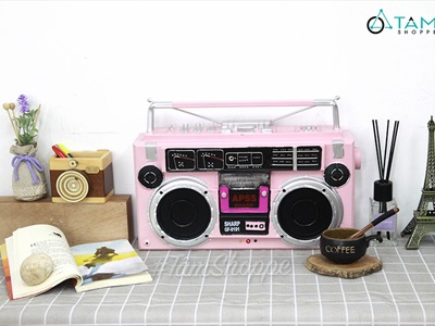 Mô hình máy catssette radio Sharp màu hồng cổ điển hình chữ nhật tỷ lệ 1:1 MHVT-MCSR-06