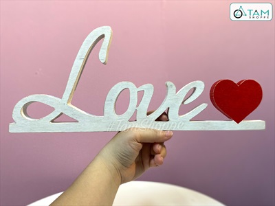 Chữ gỗ Love trái tim đỏ liền đế [Tự đứng - 15x38cm] CHUGO-08