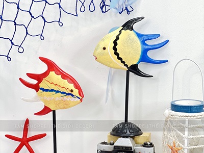 Standee cá gỗ decor để bàn đế cao [Thủ công - Nhiều kiểu] STANDEE-BIEN-01