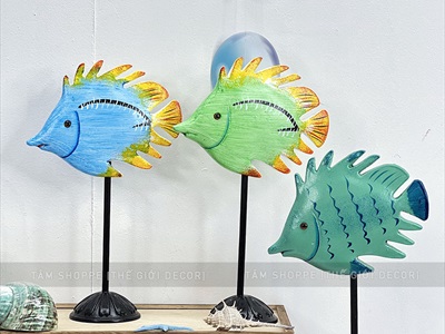 Standee cá gỗ decor để bàn đế cao [Thủ công - Nhiều kiểu] STANDEE-BIEN-01